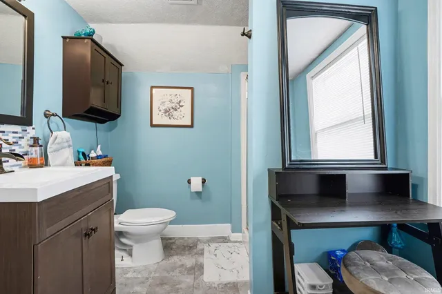 $179,900 | 519 West 10th Street, Mishawaka, IN 46544