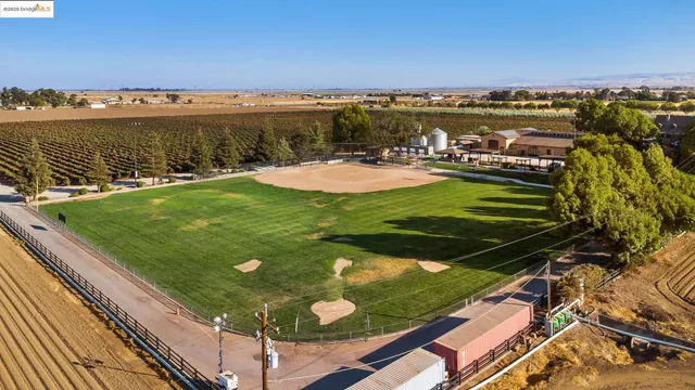 $6,998,000 | 3501 Byer Road, Byron, CA 94514