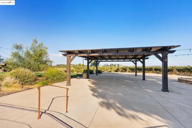 $6,998,000 | 3501 Byer Road, Byron, CA 94514