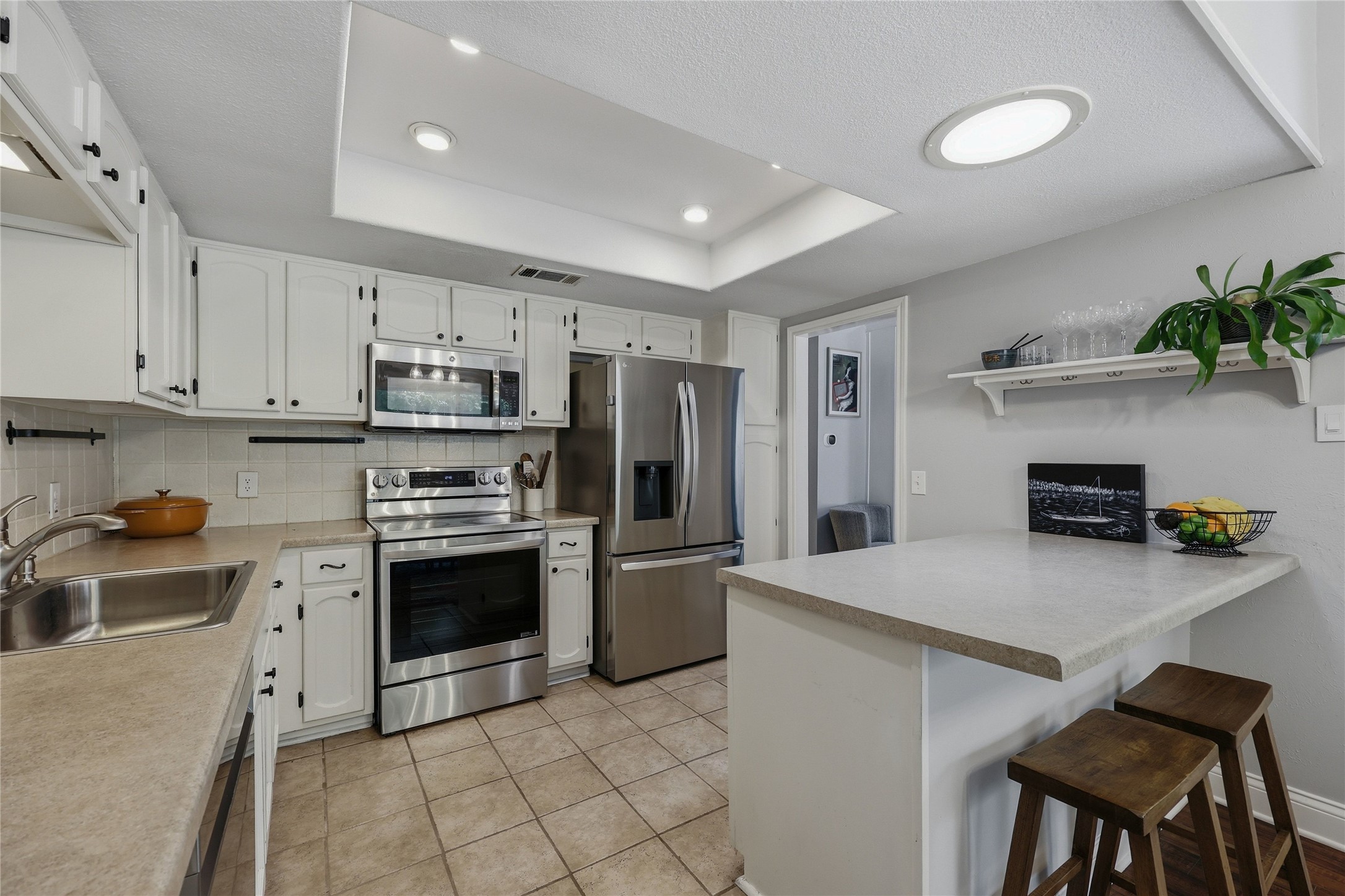7516 Hemingway Street Austin, TX 78752 - Photo 11 of 34