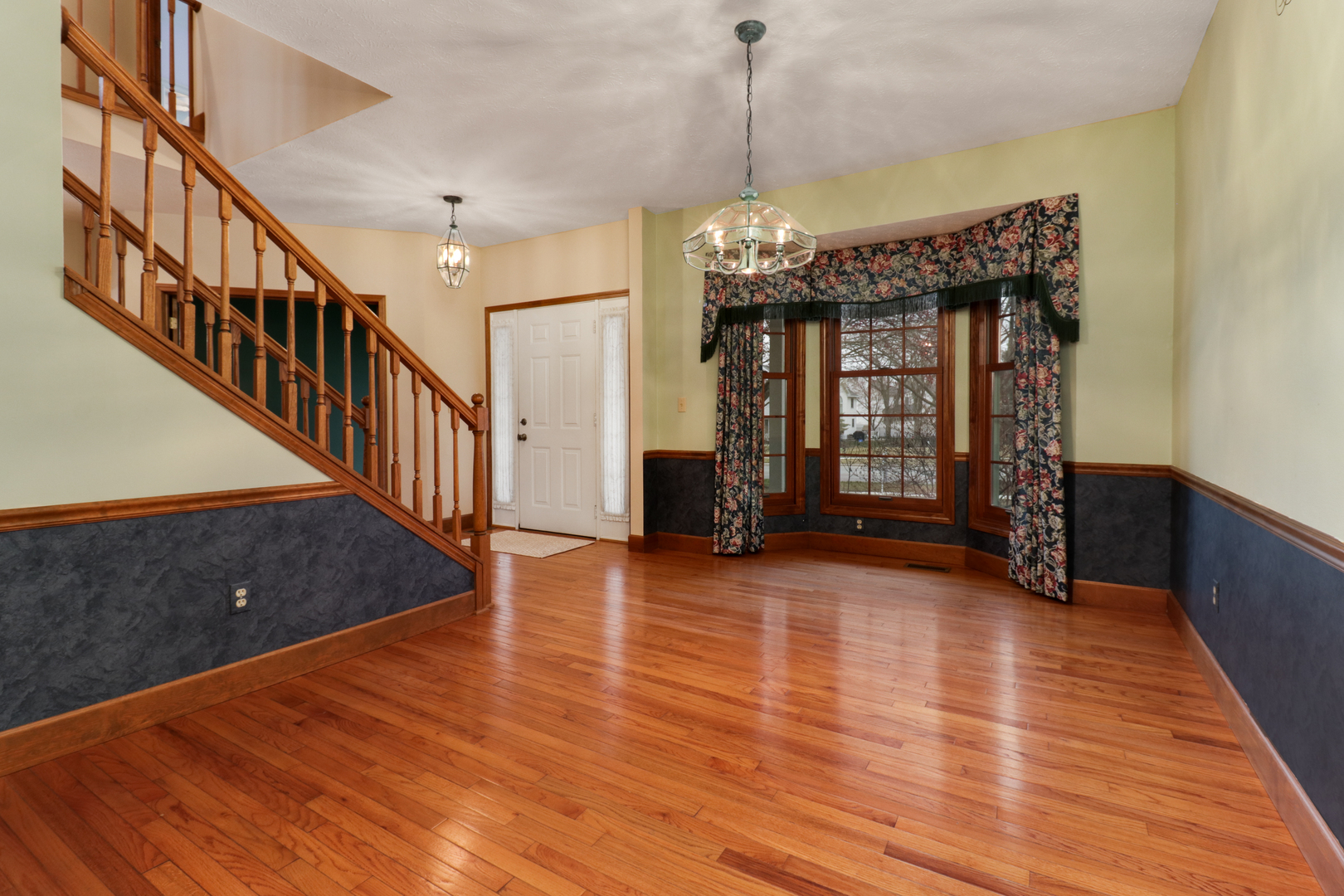 2810 Huntington Road Bloomington, IL 61704 - Photo 17 of 51 Gallery Image 17