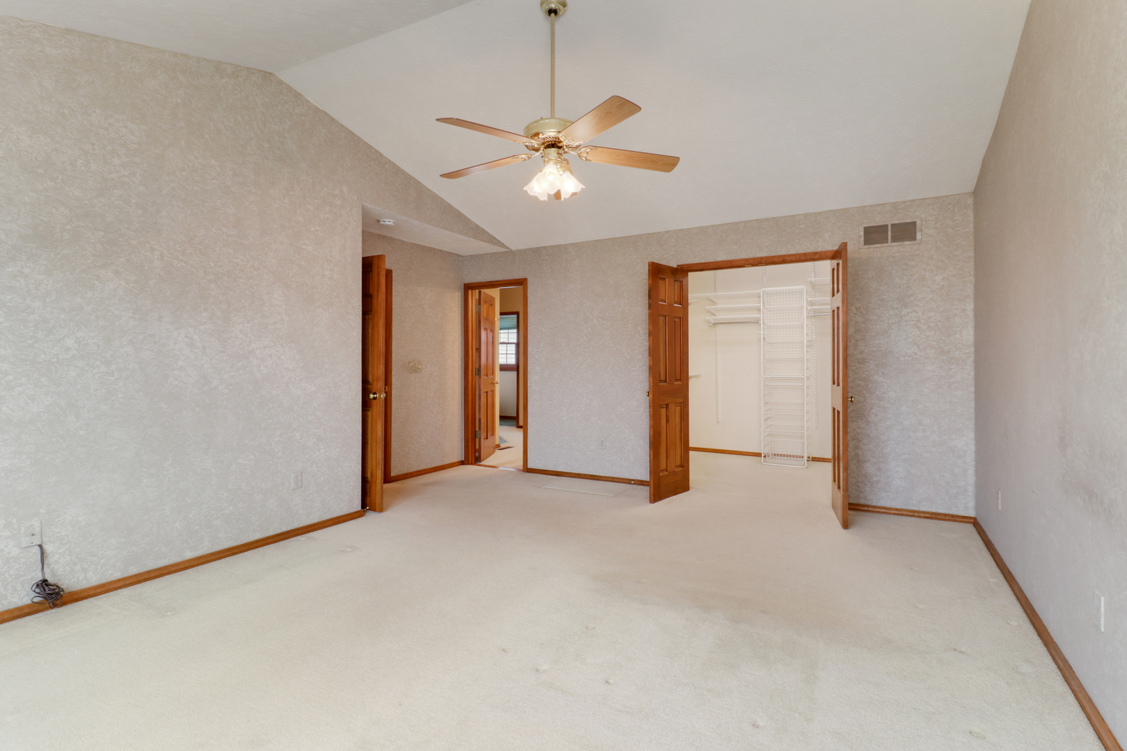 2810 Huntington Road Bloomington, IL 61704 - Photo 22 of 51 Gallery Image 22