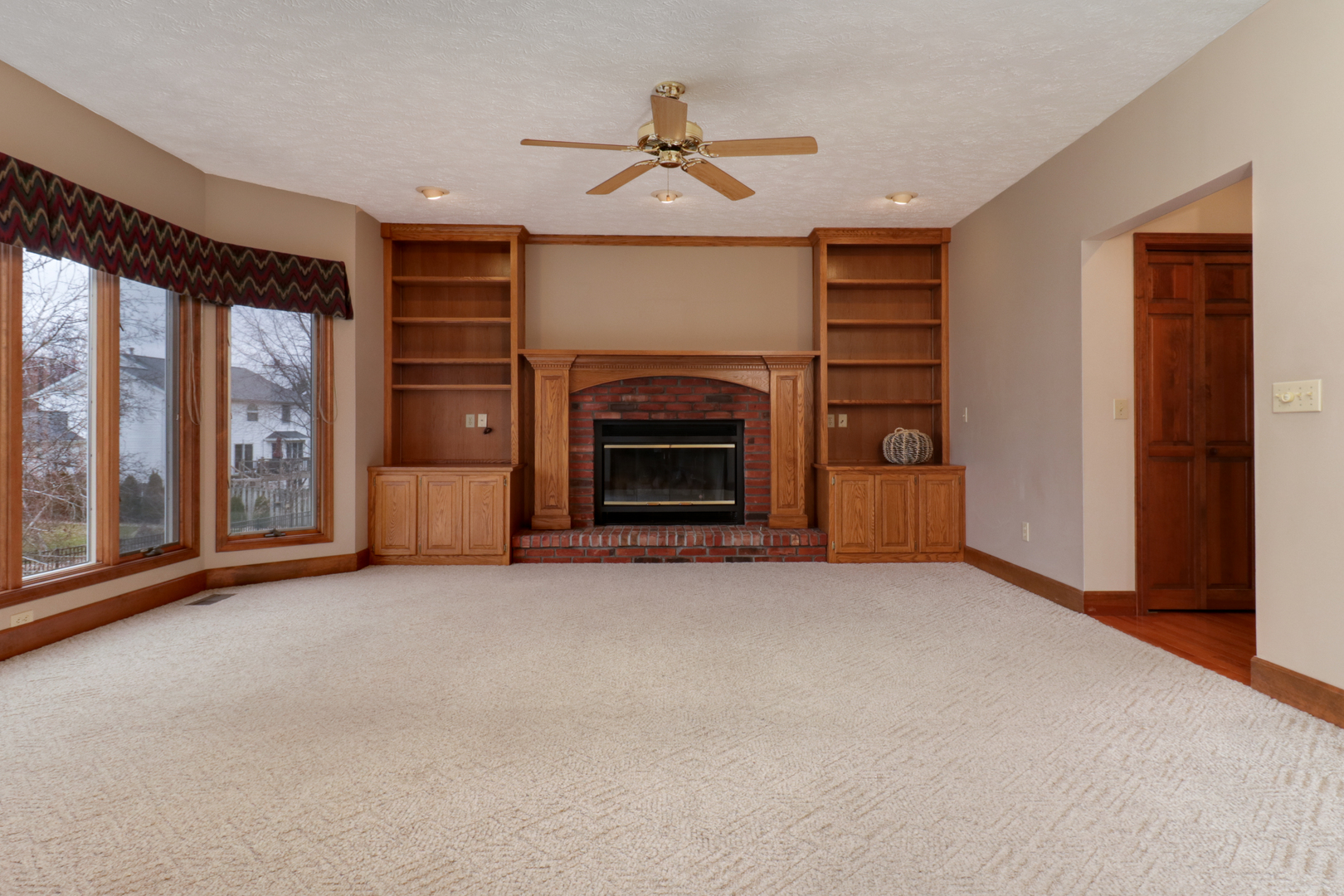 2810 Huntington Road Bloomington, IL 61704 - Photo 8 of 51 Gallery Image 8