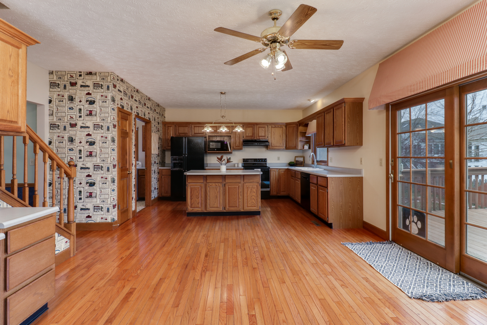2810 Huntington Road Bloomington, IL 61704 - Photo 10 of 51 Gallery Image 10