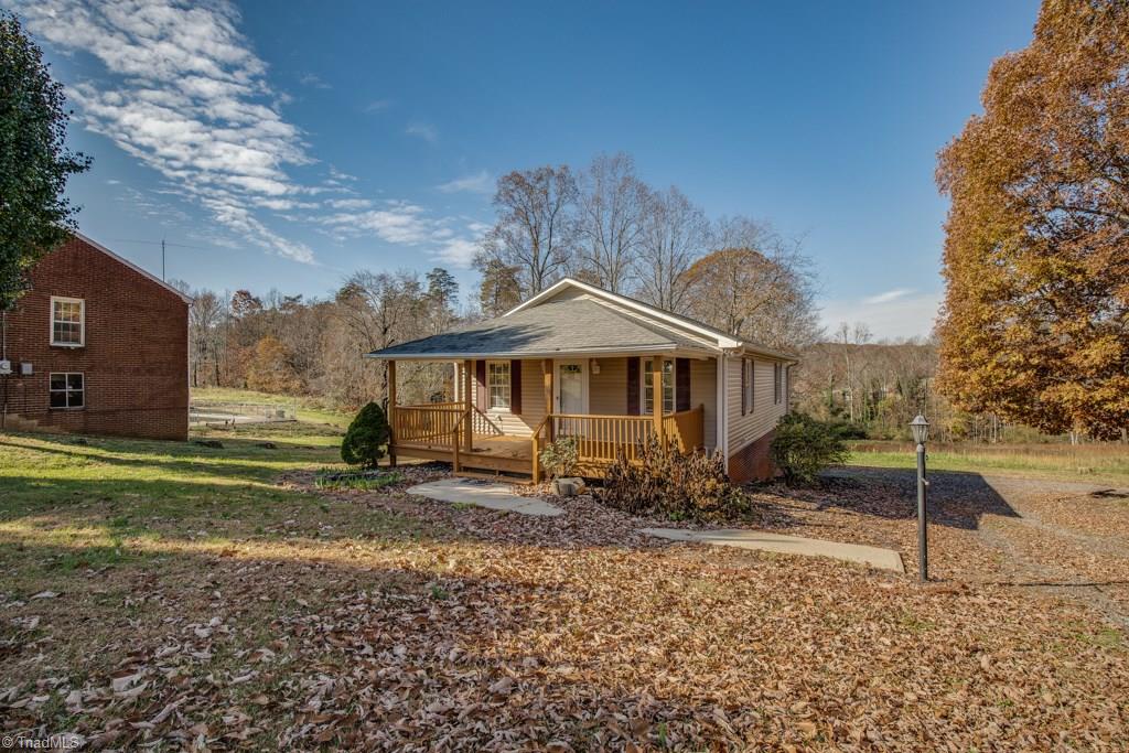 1768 Cook School Road Pilot Mountain, NC 27041 - Photo 18 of 22 Gallery Image 18