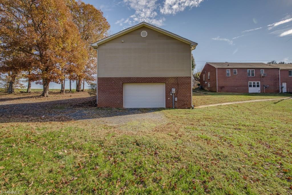 1768 Cook School Road Pilot Mountain, NC 27041 - Photo 21 of 22 Gallery Image 21