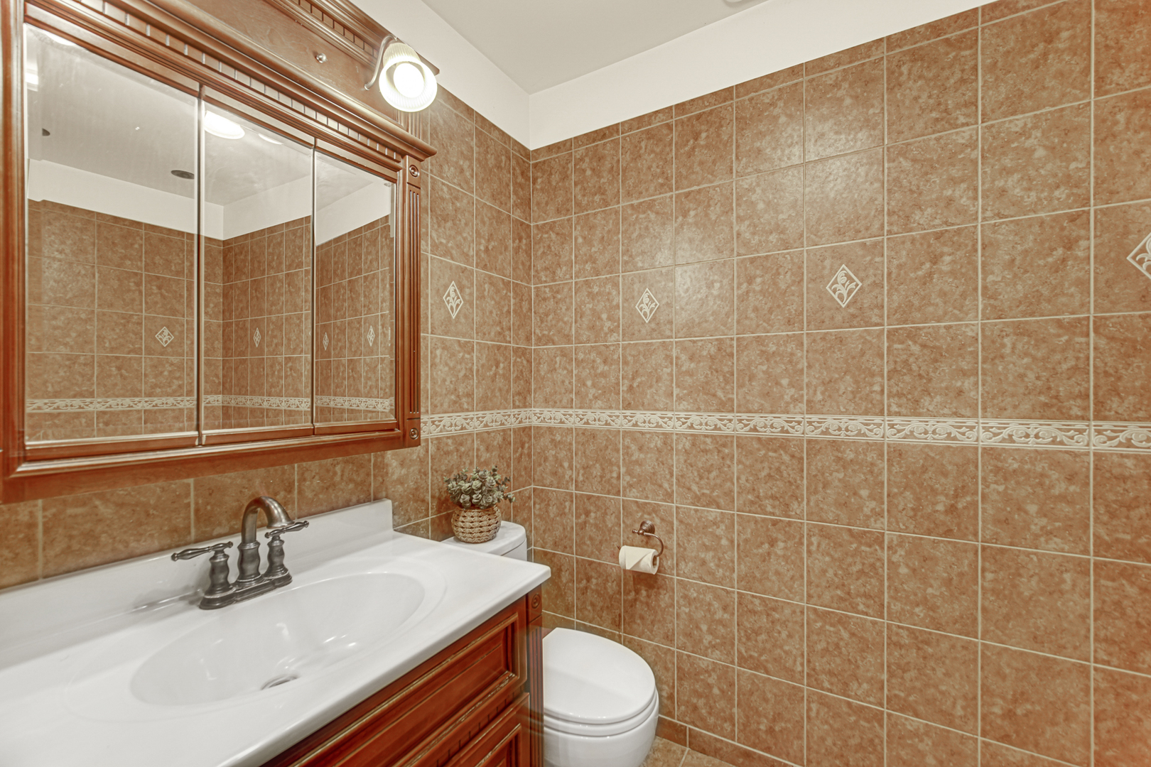 907 Waukegan Road, Unit B Deerfield, IL 60015 - Photo 13 of 25 Gallery Image 13