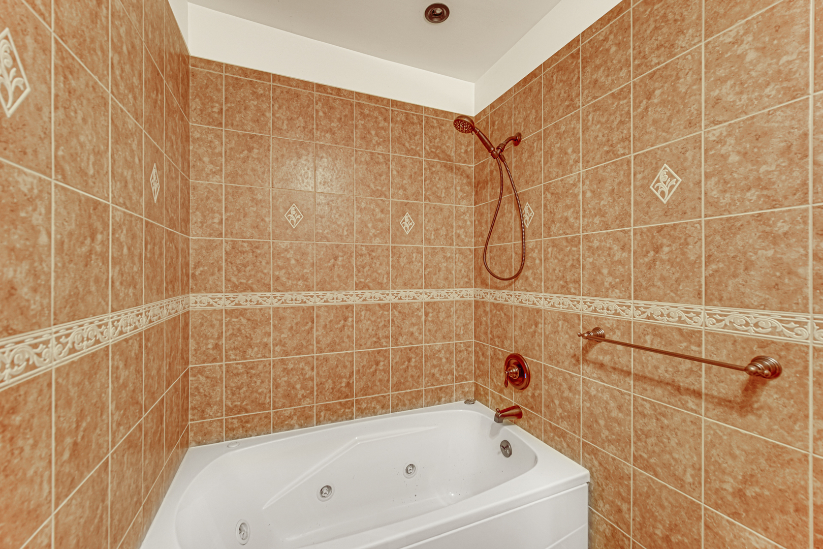 907 Waukegan Road, Unit B Deerfield, IL 60015 - Photo 14 of 25 Gallery Image 14