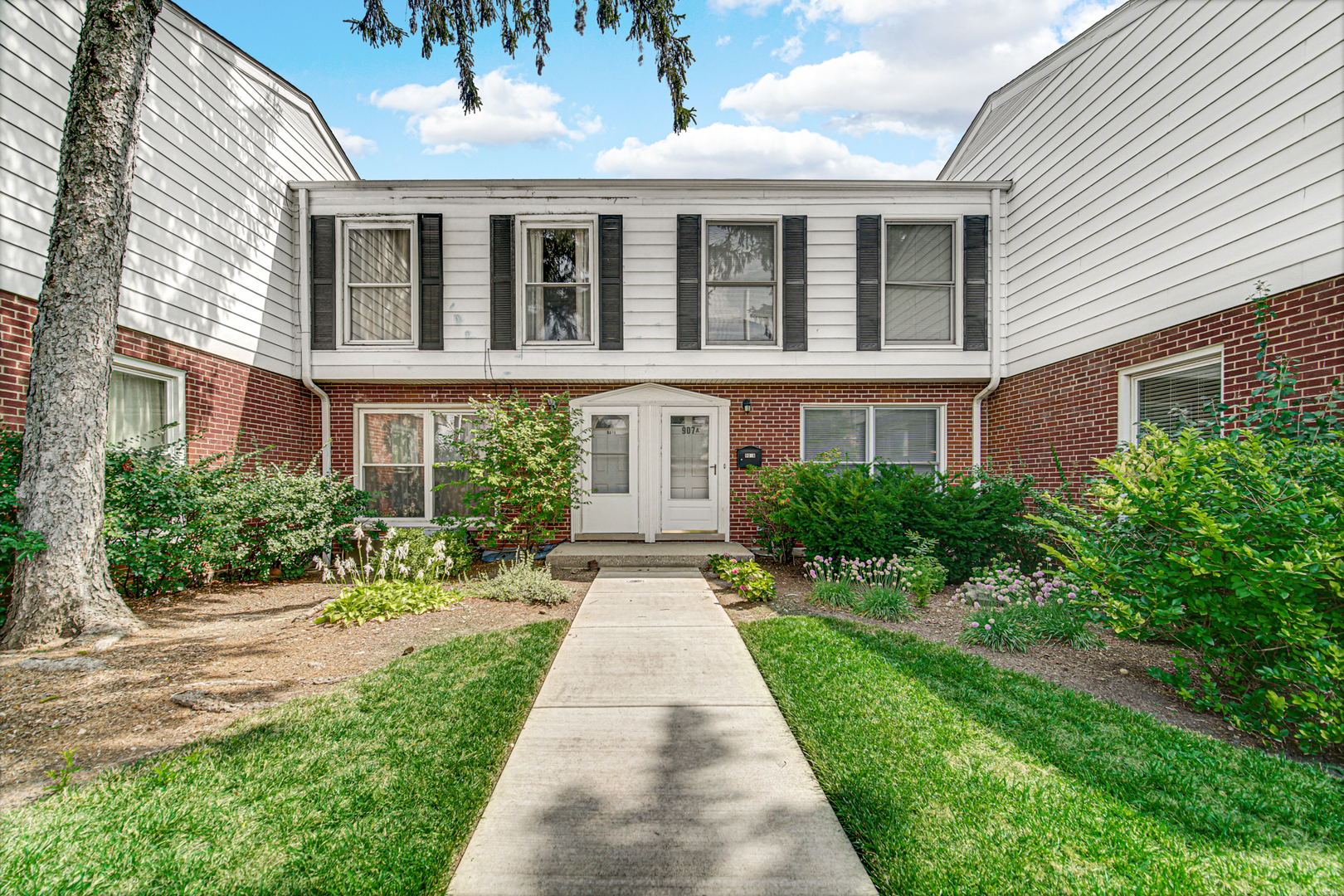 907 Waukegan Road, Unit B Deerfield, IL 60015 - Photo 23 of 25 Gallery Image 23