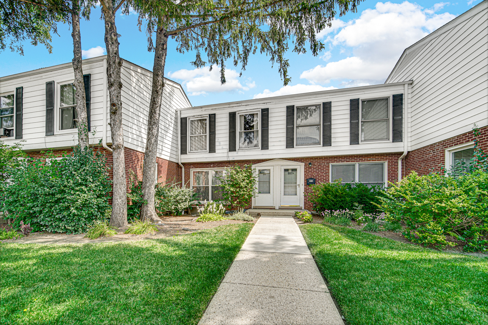 907 Waukegan Road, Unit B Deerfield, IL 60015 - Photo 24 of 25 Gallery Image 24