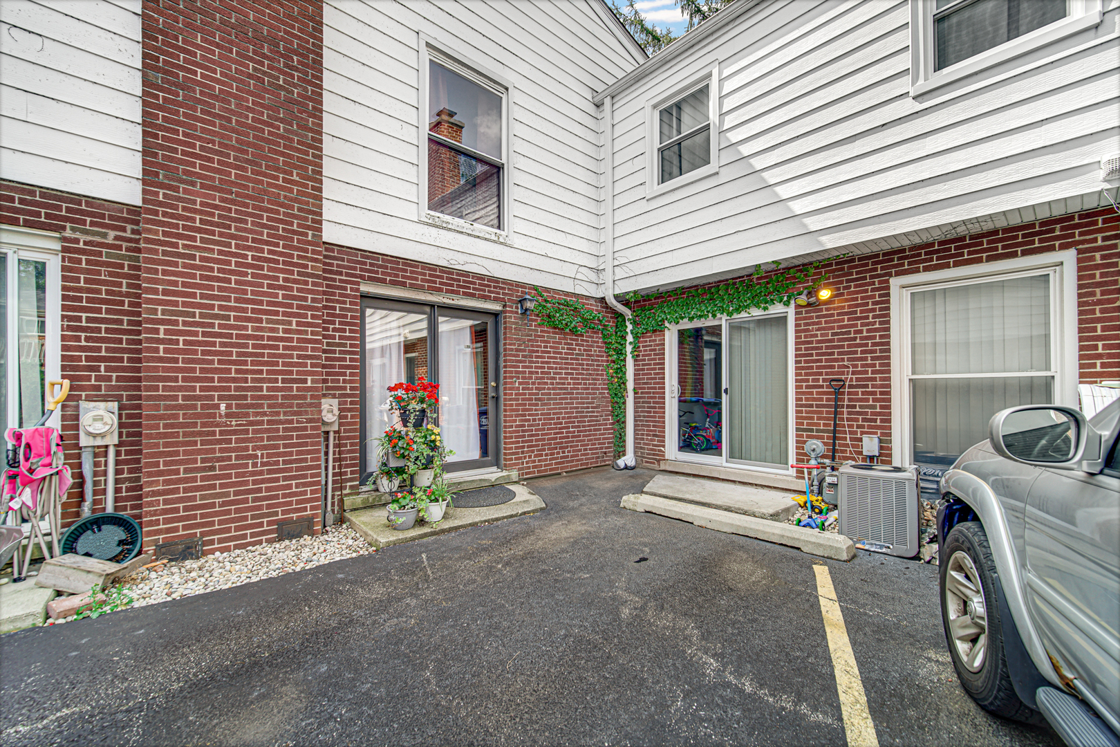 907 Waukegan Road, Unit B Deerfield, IL 60015 - Photo 25 of 25 Gallery Image 25