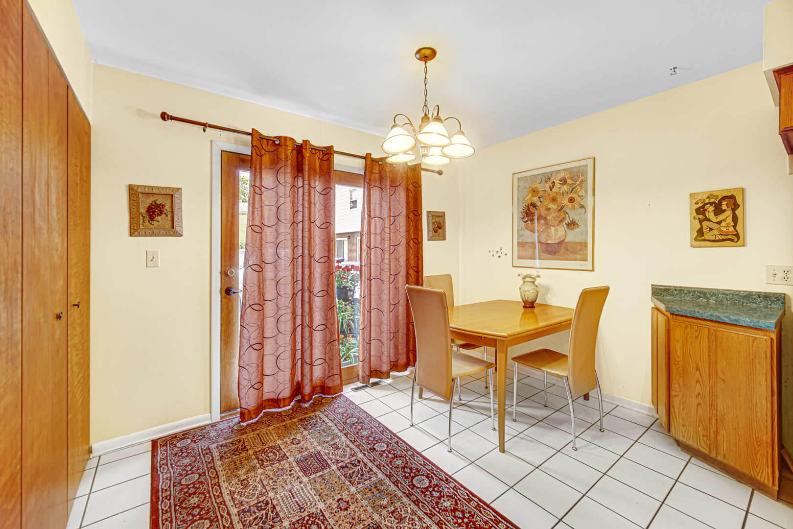 907 Waukegan Road, Unit B Deerfield, IL 60015 - Photo 7 of 25 Gallery Image 7