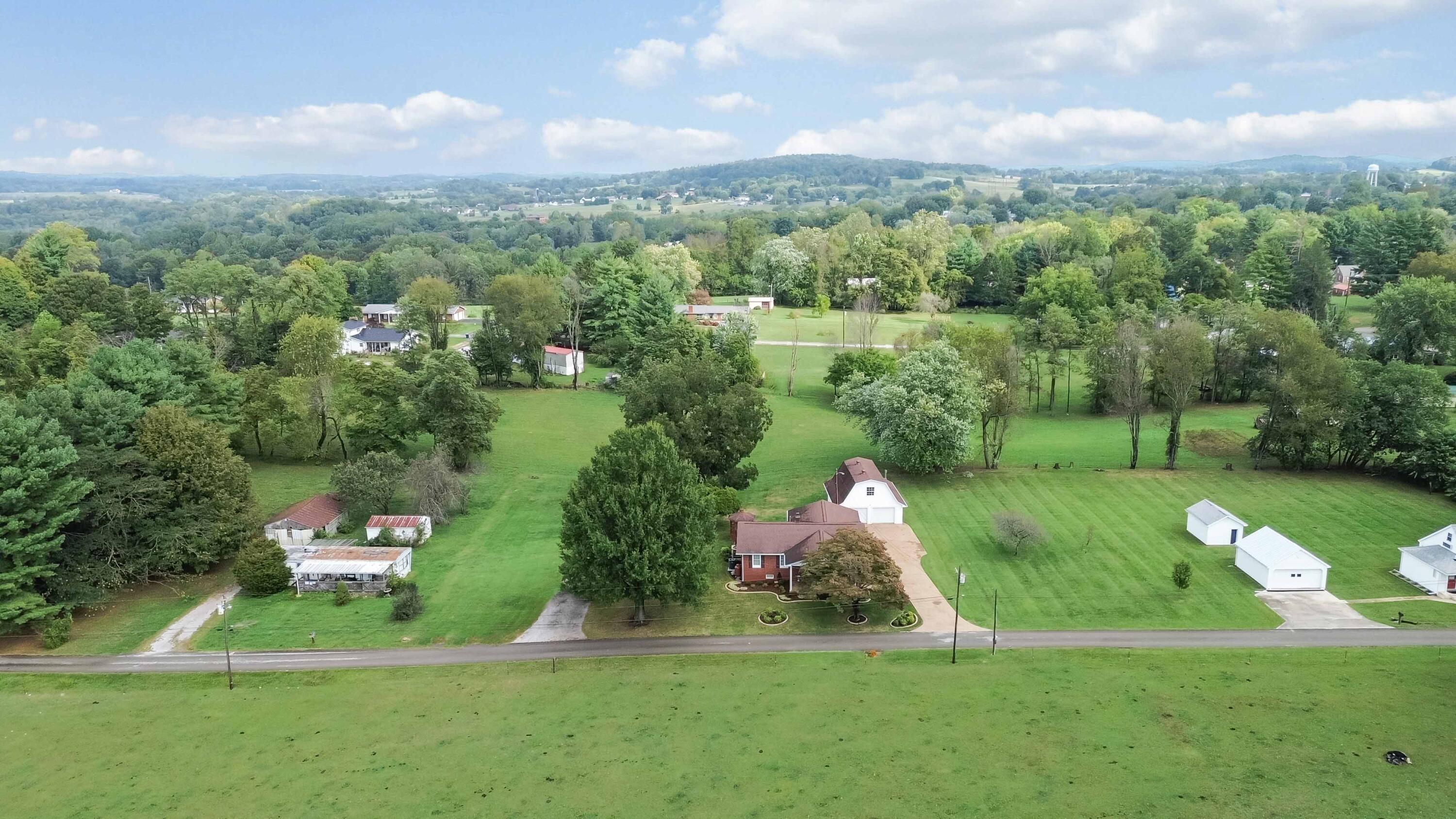 113 Perry Street Science Hill, KY 42553 - Photo 19 of 65 053