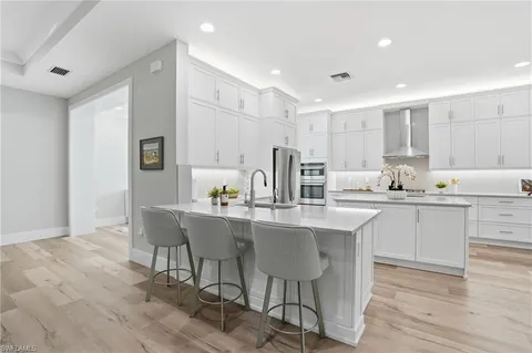 $1,850,000 | 12021 Azalea Way, Naples, FL 34120