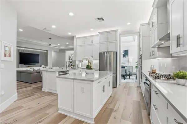$1,775,000 | 12021 Azalea Way, Naples, FL 34120