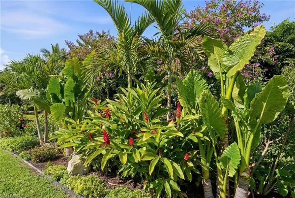 $1,775,000 | 12021 Azalea Way, Naples, FL 34120