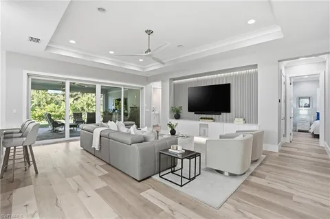 $1,850,000 | 12021 Azalea Way, Naples, FL 34120