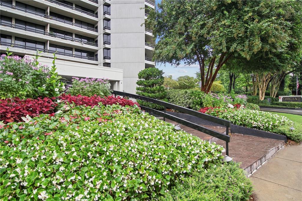 2660 Peachtree Road Northwest, Unit 4G Atlanta, GA 30305 - Photo 18 of 19