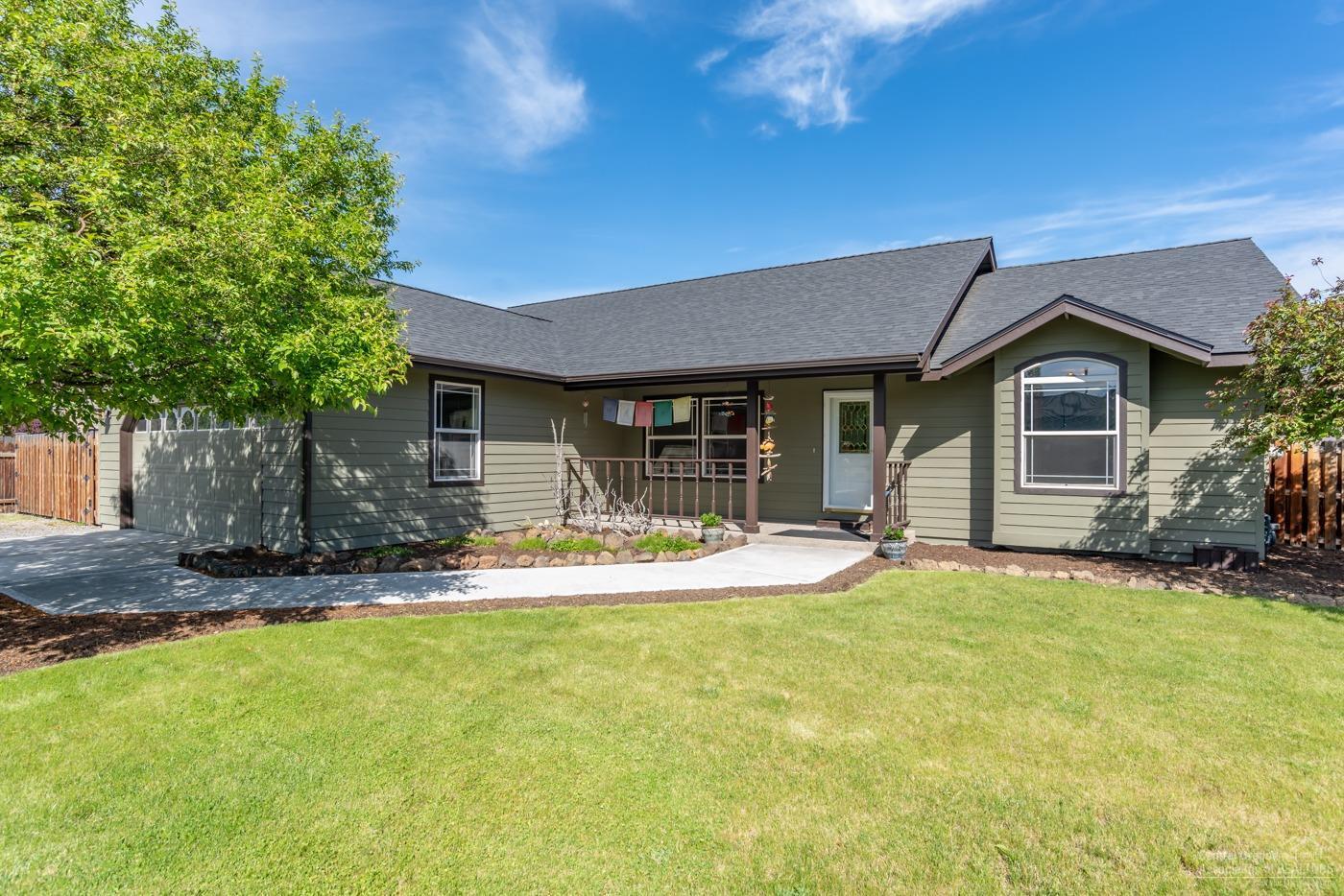 61121 Ladera Road Bend, OR 97702 - Photo 1 of 25 Primary Photo