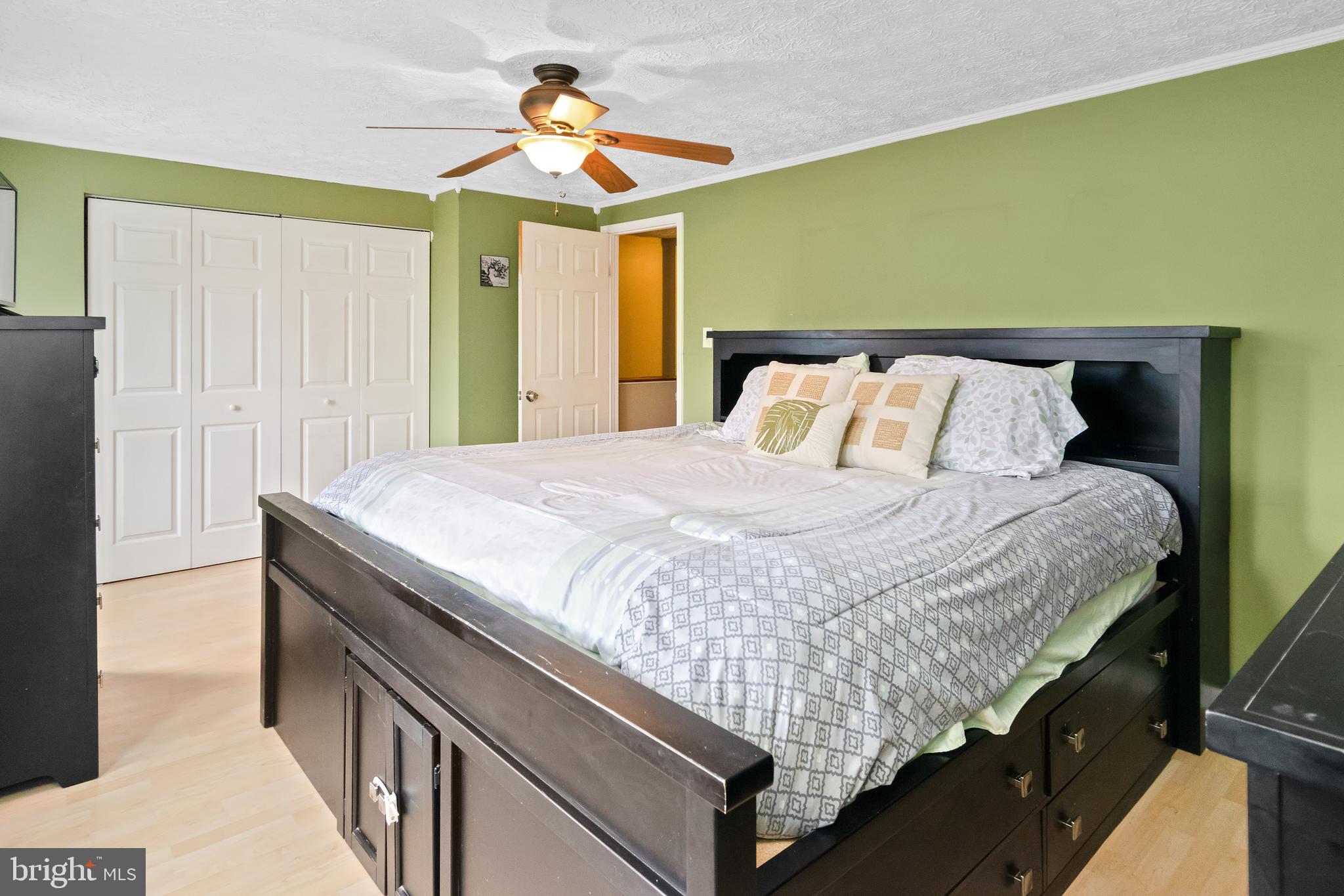 33 Hyacinth Road Baltimore, MD 21234 - Photo 14 of 35