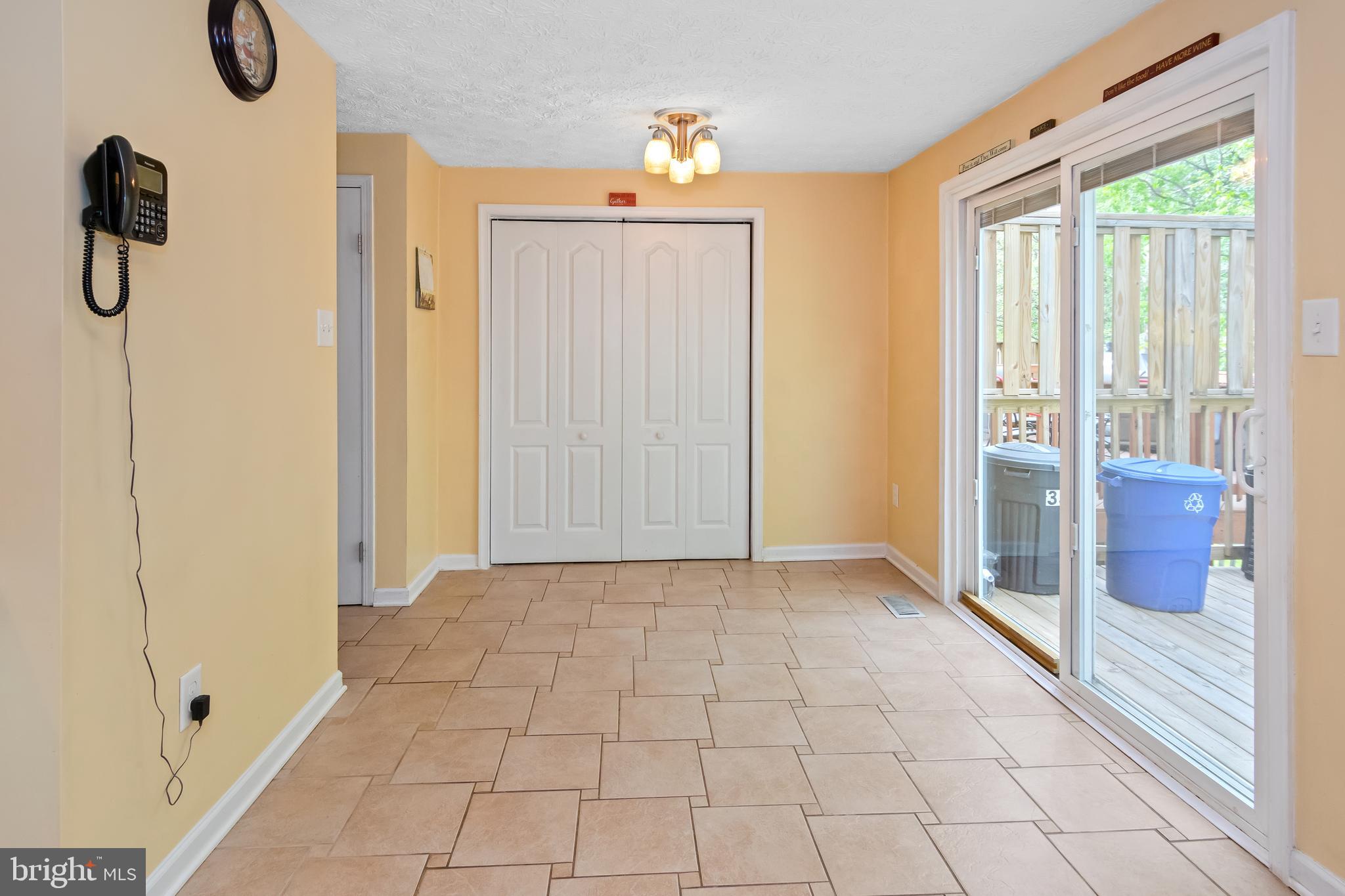 33 Hyacinth Road Baltimore, MD 21234 - Photo 5 of 35