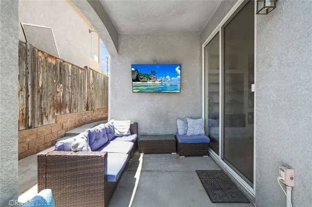 $749,000 | 31344 Nichols Lane, Castaic, CA 91384