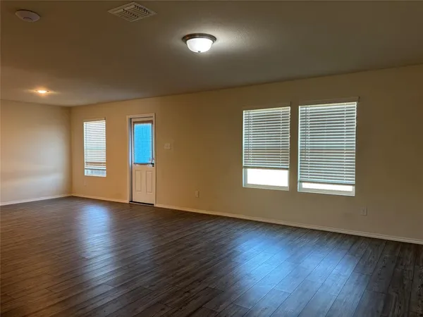 $1,850 | 1441 Lumberton Drive, Forney, TX 75126