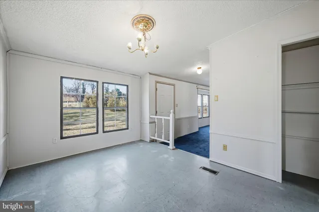 $349,000 | 2 Old Chapel Avenue, Boyce, VA 22620