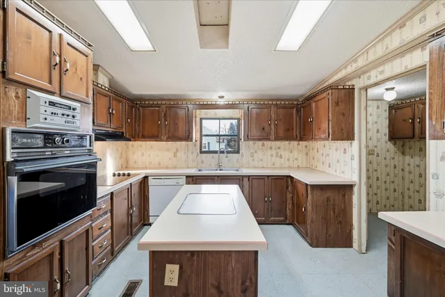 $349,000 | 2 Old Chapel Avenue, Boyce, VA 22620