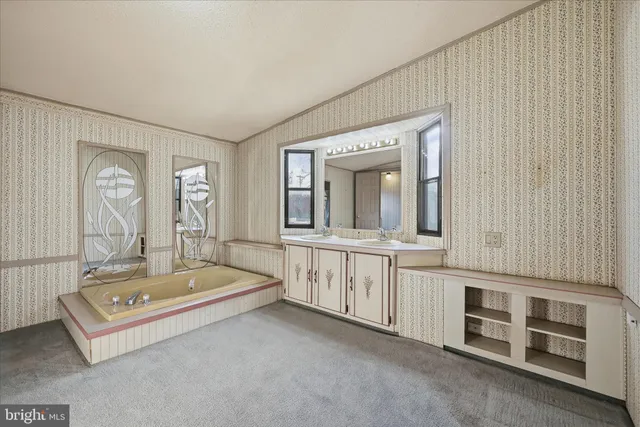 $349,000 | 2 Old Chapel Avenue, Boyce, VA 22620