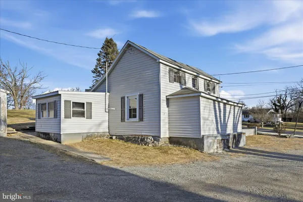 $299,900 | 2 Old Chapel Avenue, Boyce, VA 22620