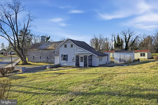 $299,900 | 2 Old Chapel Avenue, Boyce, VA 22620