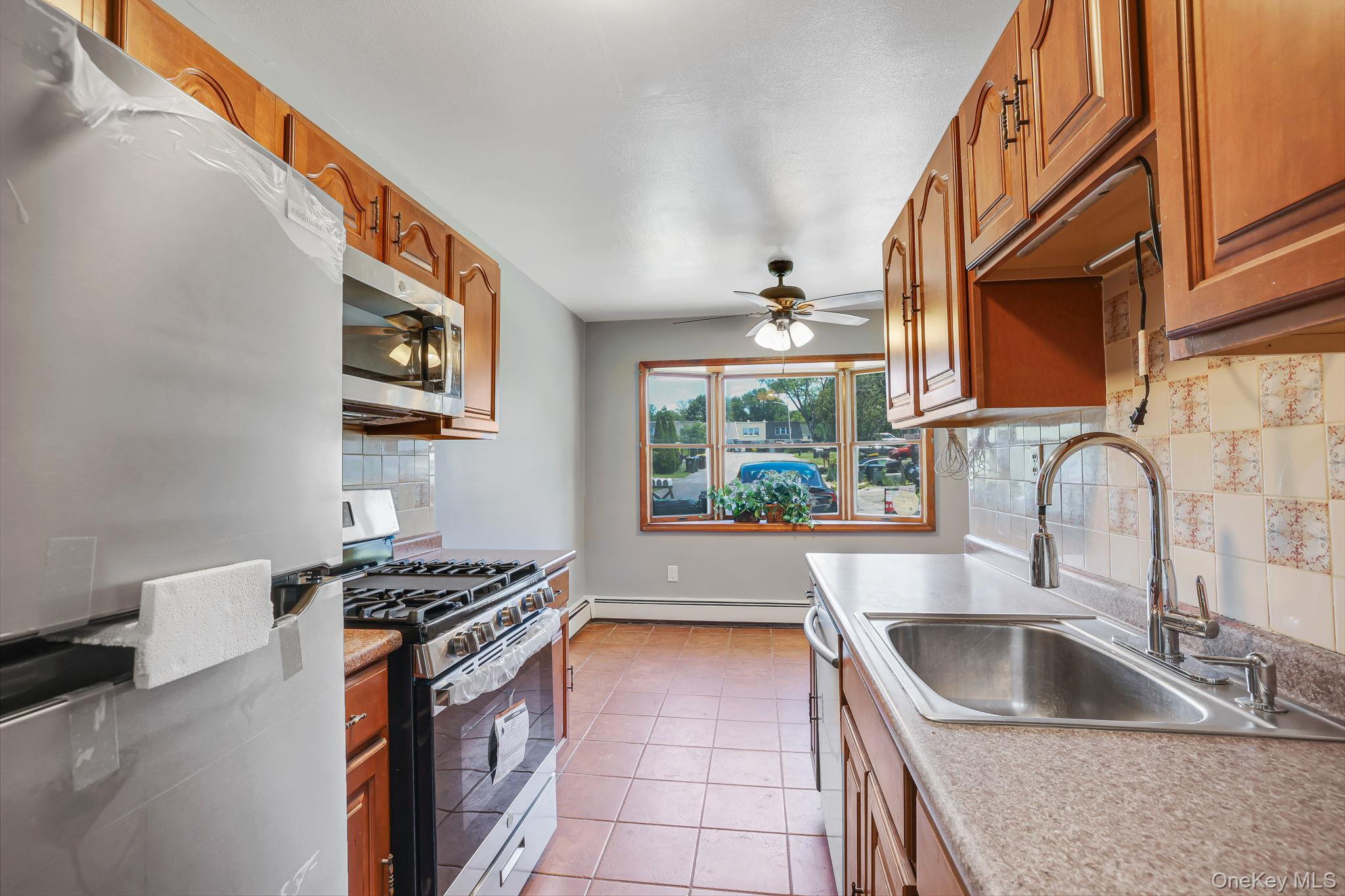 66 Patio Road Middletown, NY 10941 - Photo 9 of 19