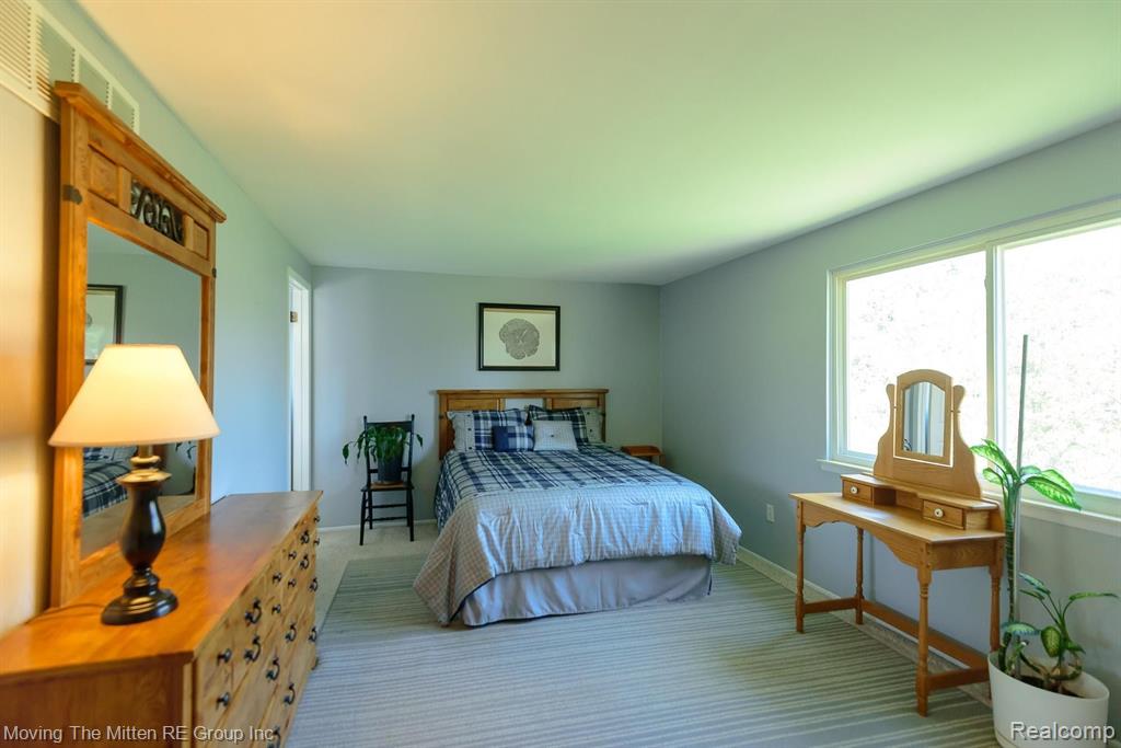 42556 Saltz Road Canton, MI 48187 - Photo 24 of 46 Gallery Image 24