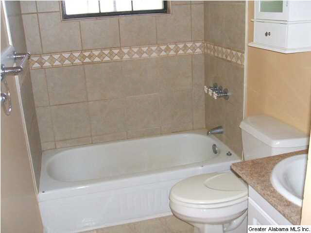 3200 Wenonah Road Southwest Birmingham, AL 35211 - Photo 7 of 9