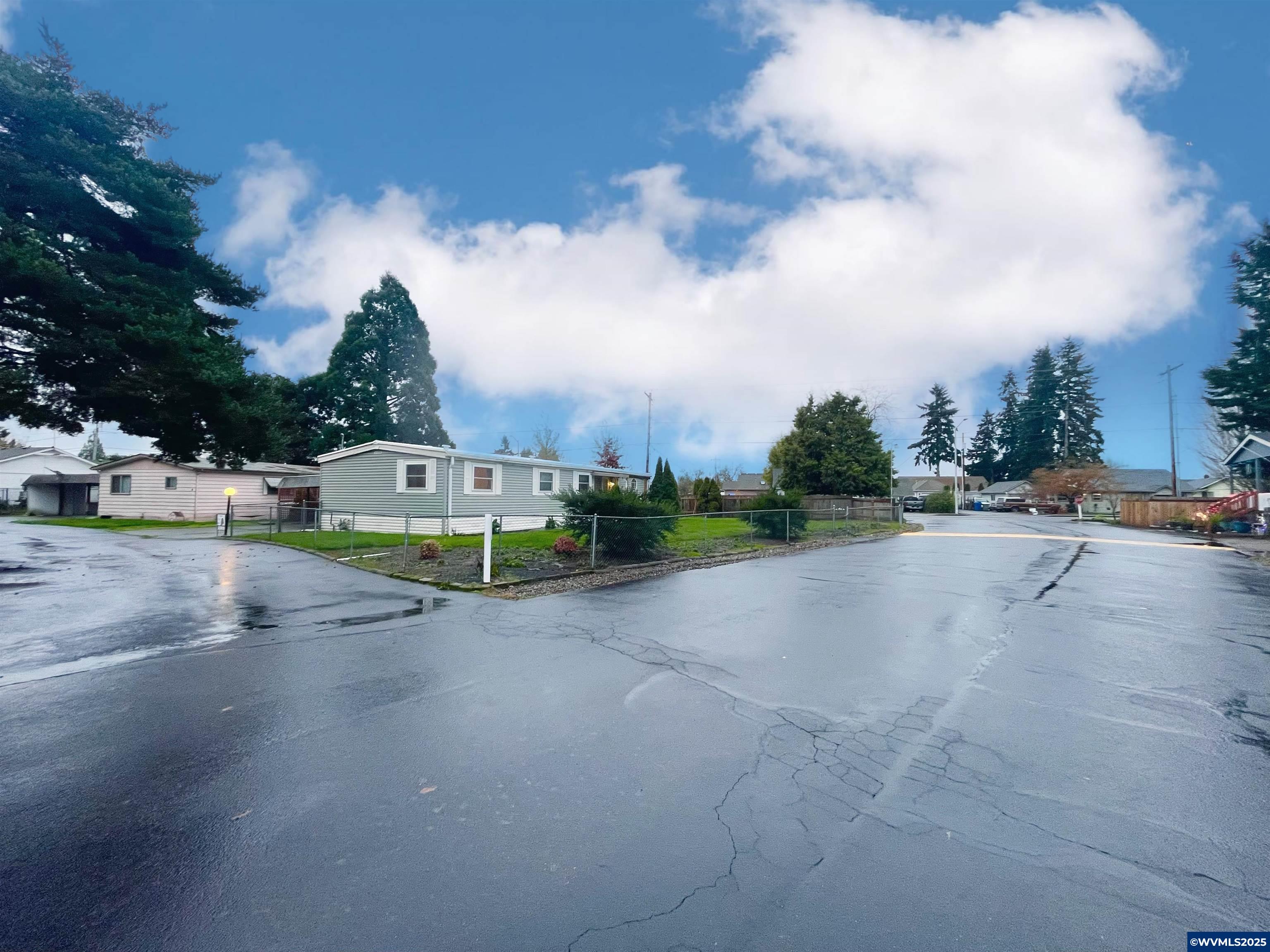 4915 Swegle Road Northeast, Unit 3 Salem, OR 97301 - Photo 41 of 50 Gallery Image 41