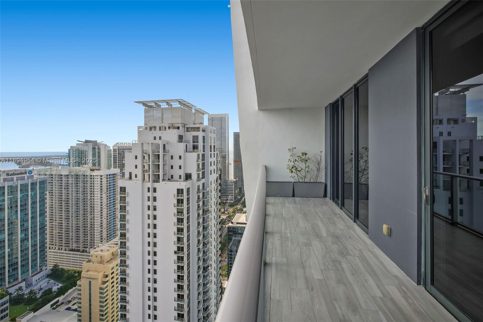 1010 Brickell Avenue, Unit 4704 Miami, FL 33131 - Photo 16 of 65