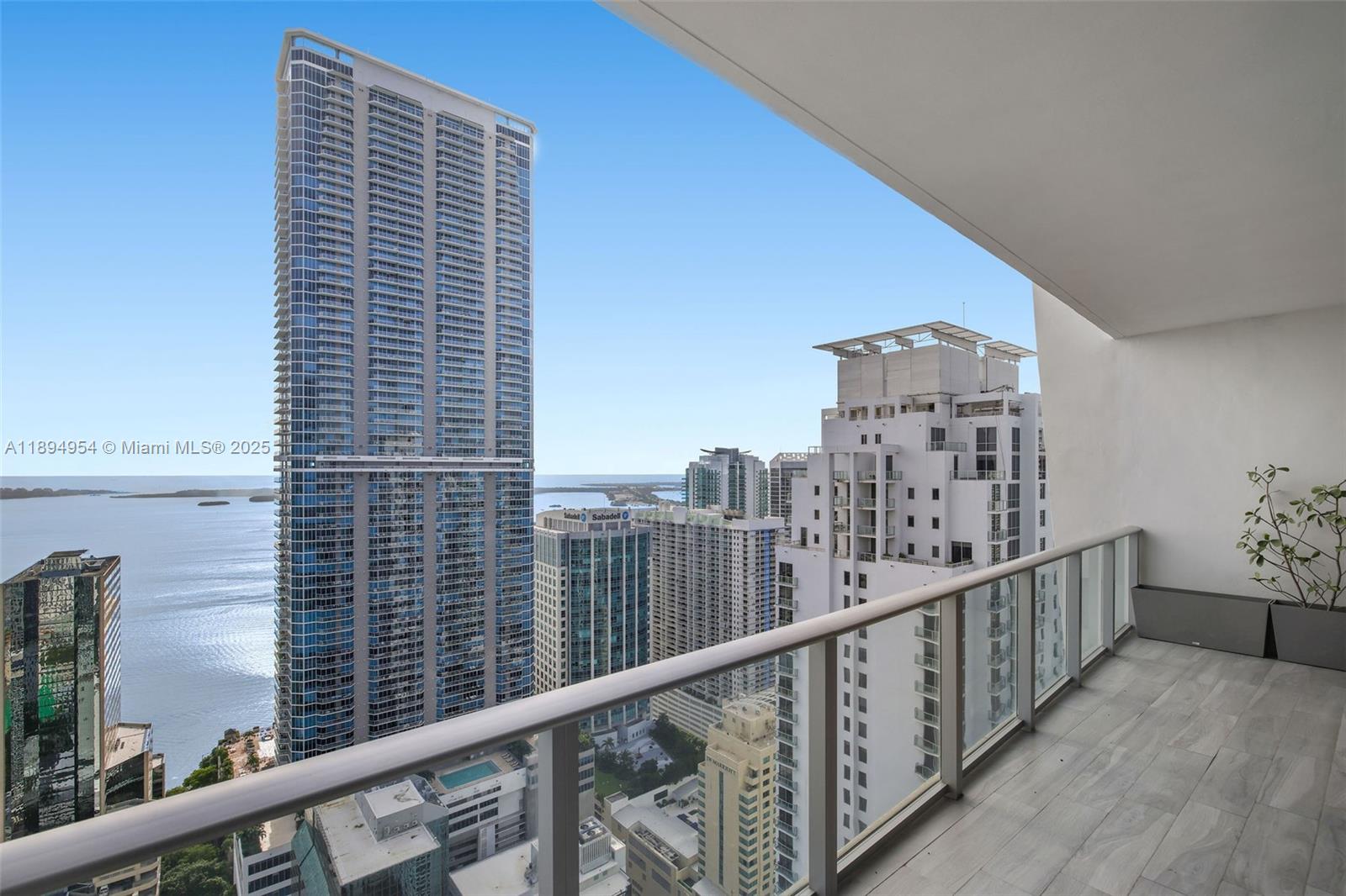 1010 Brickell Avenue, Unit 4704 Miami, FL 33131 - Photo 3 of 65
