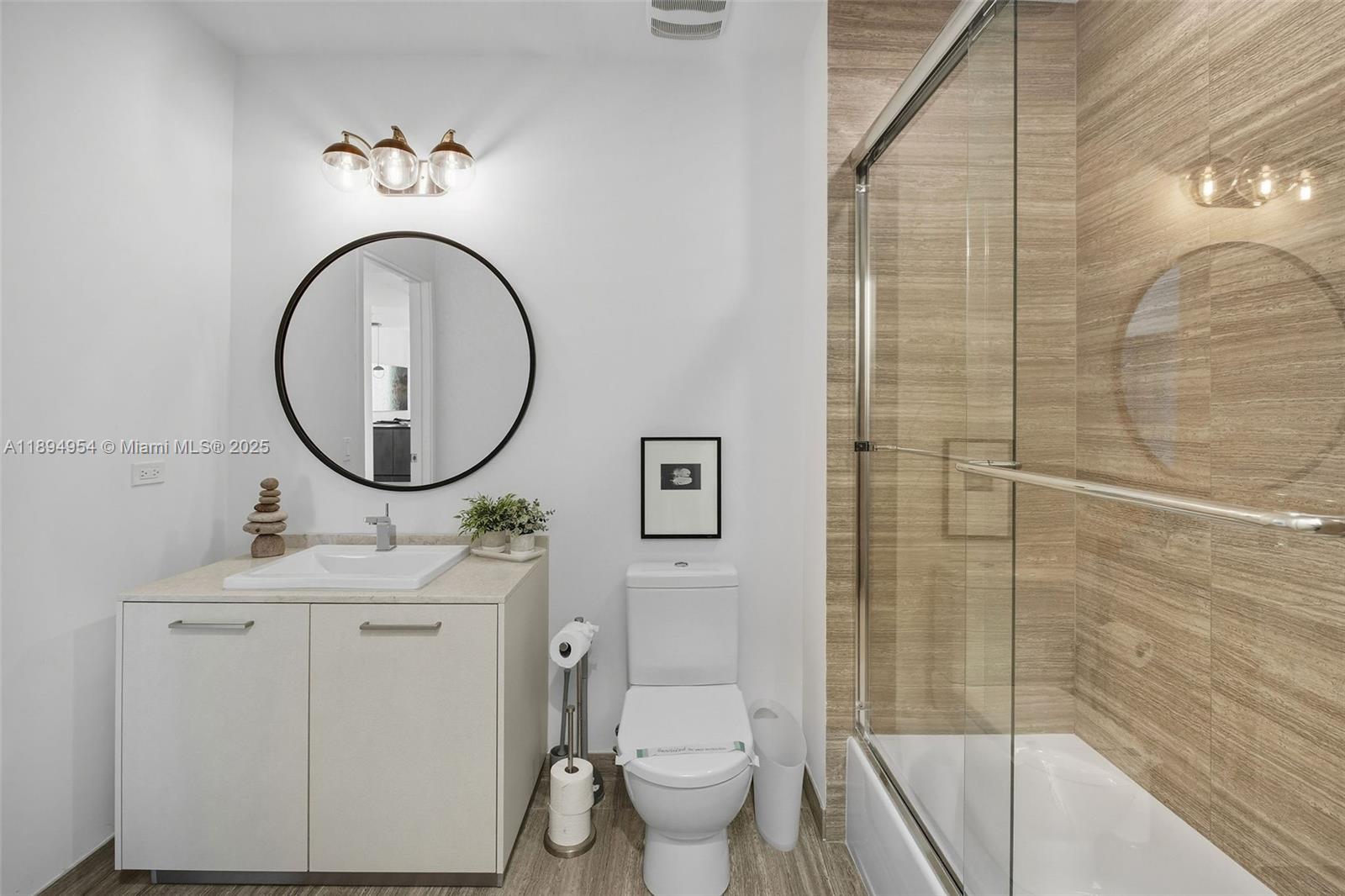 1010 Brickell Avenue, Unit 4704 Miami, FL 33131 - Photo 39 of 65