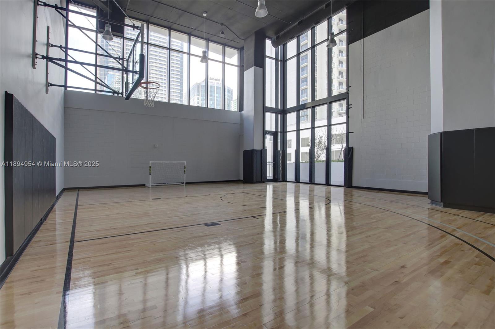 1010 Brickell Avenue, Unit 4704 Miami, FL 33131 - Photo 45 of 65