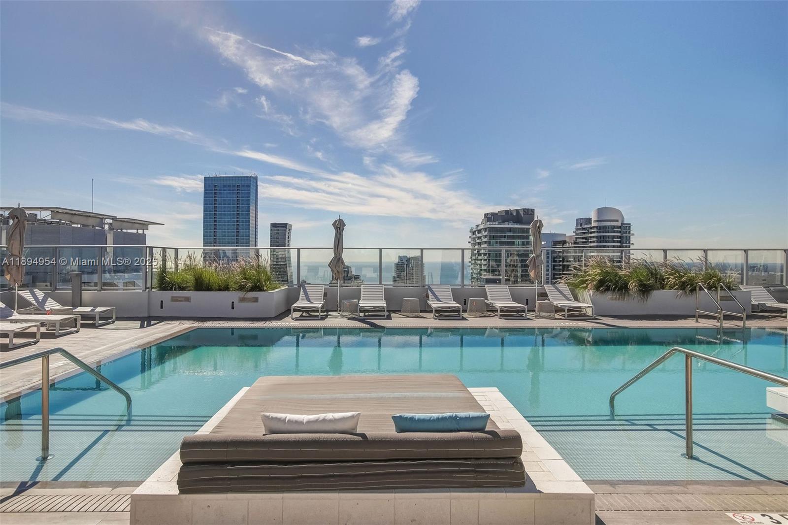 1010 Brickell Avenue, Unit 4704 Miami, FL 33131 - Photo 51 of 65