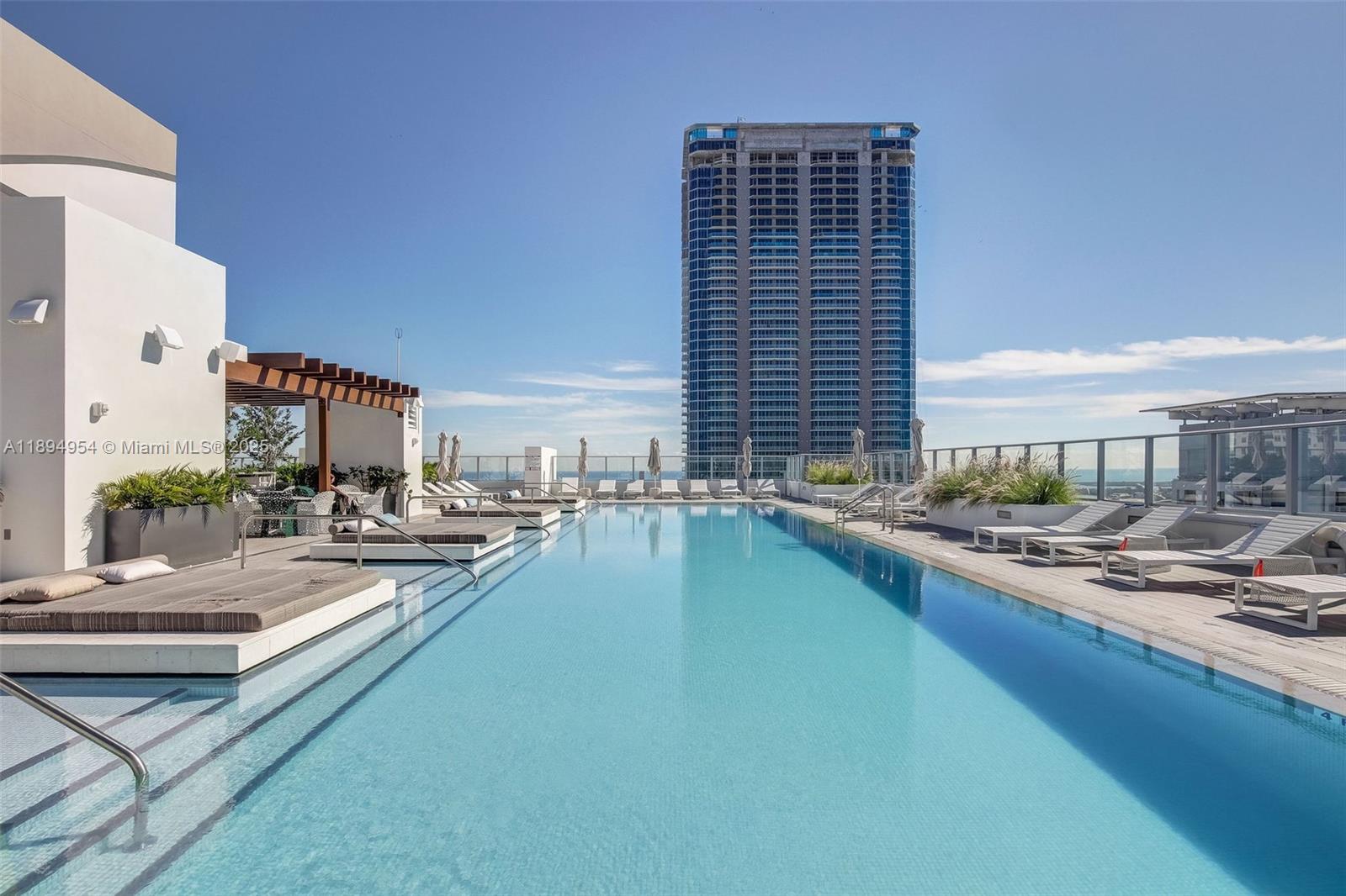 1010 Brickell Avenue, Unit 4704 Miami, FL 33131 - Photo 52 of 65