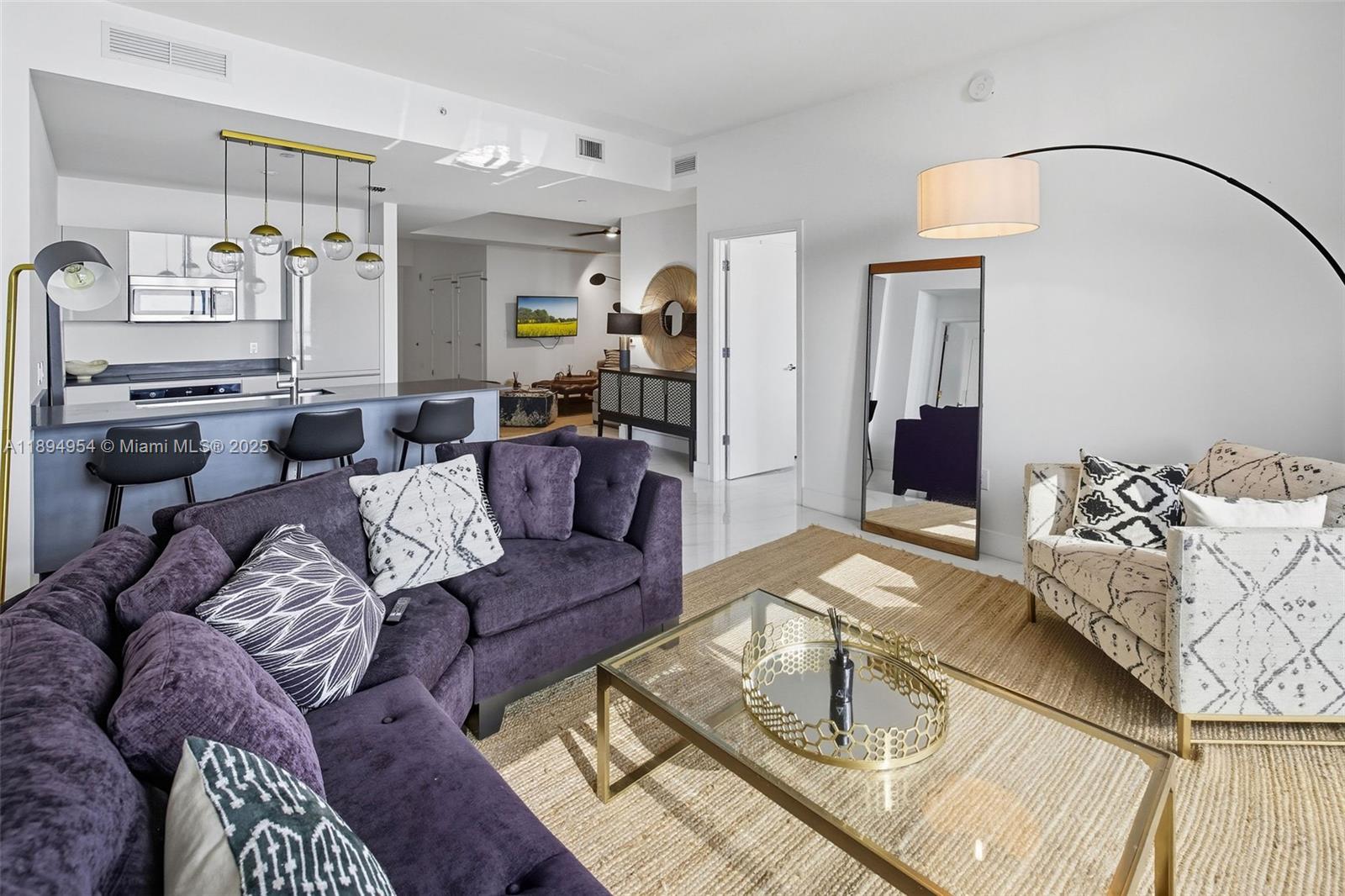 1010 Brickell Avenue, Unit 4704 Miami, FL 33131 - Photo 6 of 65