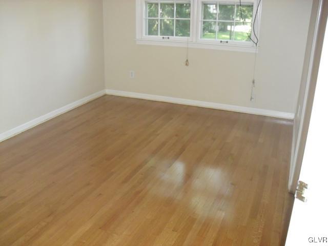 3514 Eton Road Allentown, PA 18104 - Photo 13 of 16 Gallery Image 13