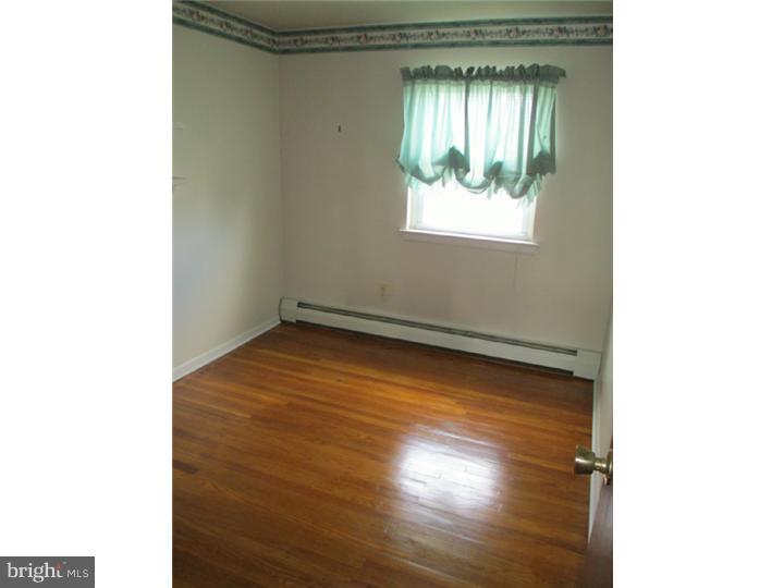 10800 Rayland Road Philadelphia, PA 19154 - Photo 11 of 25 Gallery Image 11