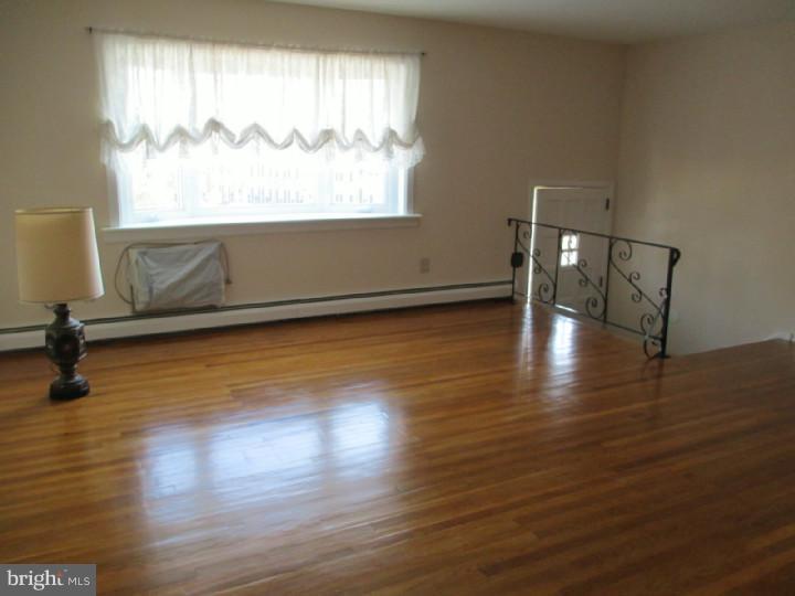 10800 Rayland Road Philadelphia, PA 19154 - Photo 14 of 25 Gallery Image 14