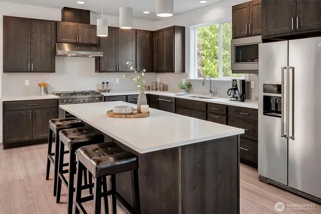 $1,074,800 | 17018 106th Avenue Southeast, Renton, WA 98055