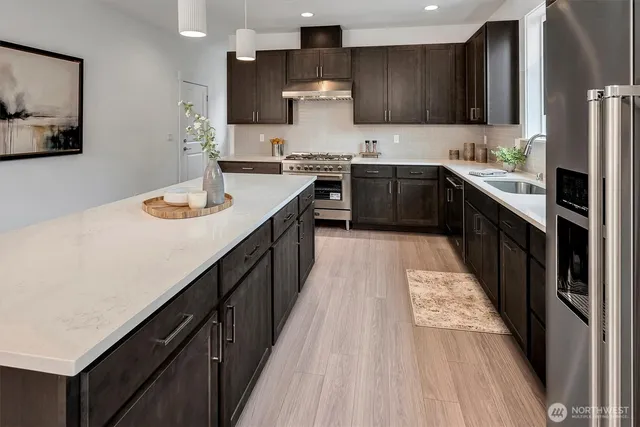 $1,074,800 | 17018 106th Avenue Southeast, Renton, WA 98055