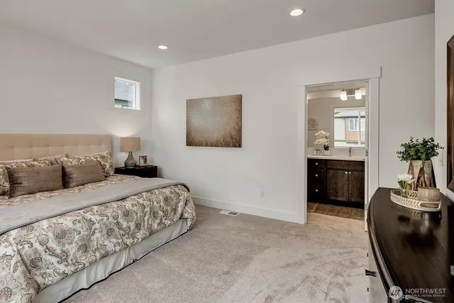 $1,074,800 | 17018 106th Avenue Southeast, Renton, WA 98055