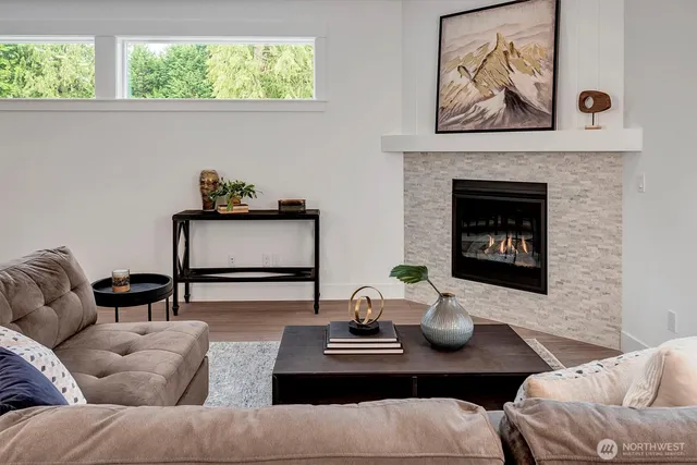 $1,074,800 | 17018 106th Avenue Southeast, Renton, WA 98055